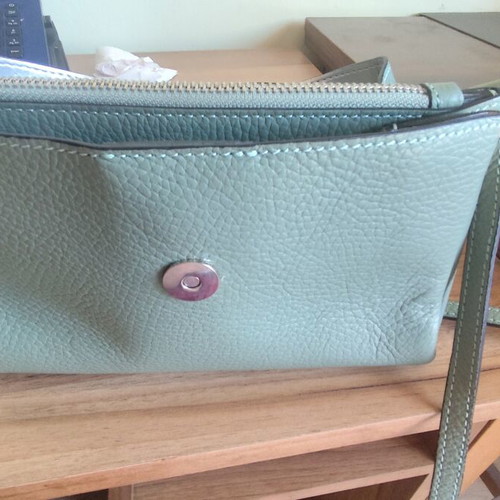 Tosca Blu Ortensia leather shoulder bag light green like new