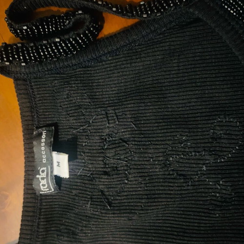 Rodo top embroidered black rib size M like new