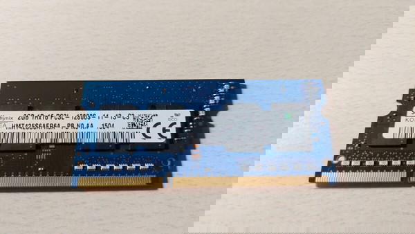 2 gb DDR3L 1600MHz SK hynix soDIMM RAM for Laptop