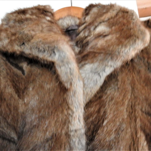 Calf fur used short brown-beige coat