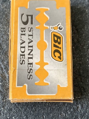 Bic razor blades pack of 5 new