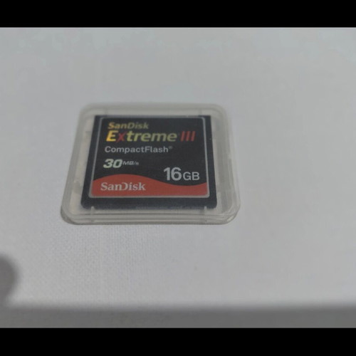 SanDisk Extreme III 16GB 30MB/s like new