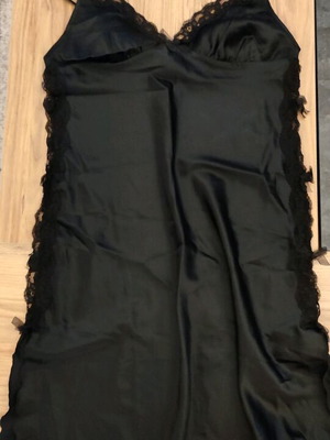 Nightgowns and camisoles Small-medium like new, sold together