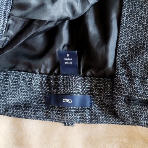 Gap denim skirt like new, short, blue with light stripe
