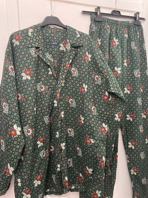 Eros women's pajama like new, green, cotton, breathable fabric