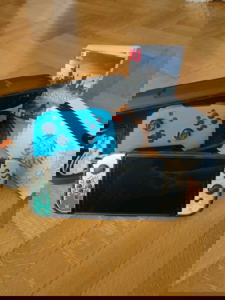 Nintendo Switch Oled - Αχρεισημοποίητο