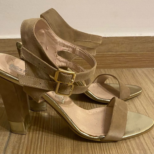 Leather sandals like new, beige size 39, suede and gold
