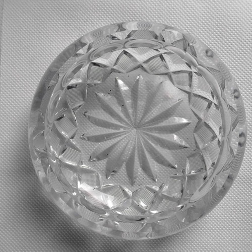 Vintage crystal vase and ashtray set like new