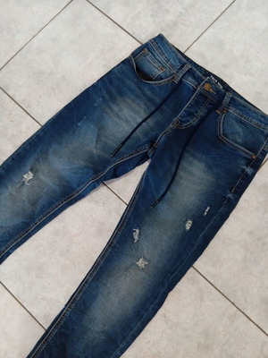 Jeans size 28/42 like new, waist 38 cm