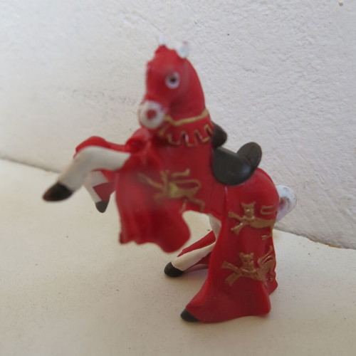 Animal figures used, set of 4 plastic horses by Papo and Safari Ltd