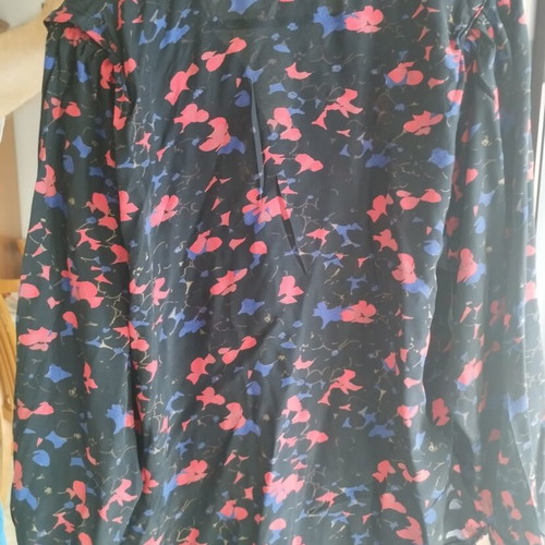 Women's Printed Shirt with Shoulder Pads like new, multicolor