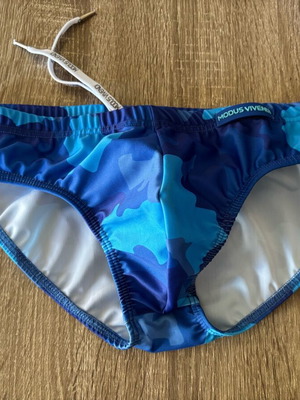 Modus Vivendi swimwear new size M blue