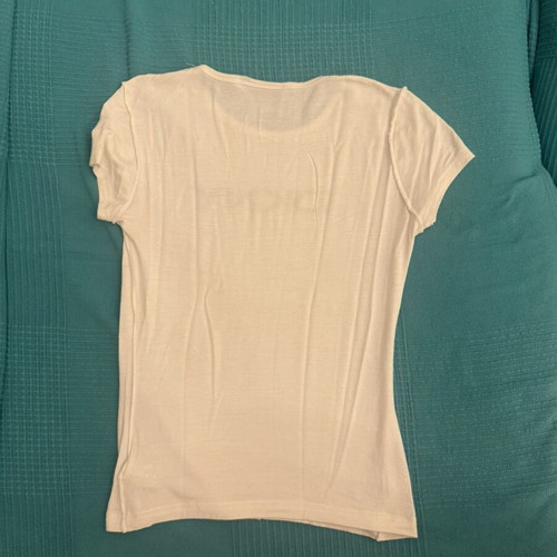 DKNY T-shirt medium size, like new, white, soft fabric