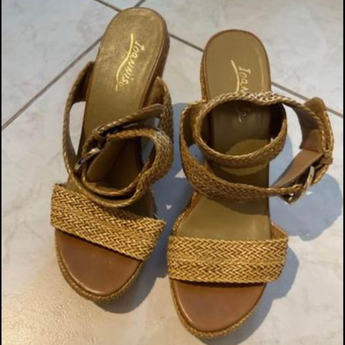 Ioannidis sandals used, size 39, beige
