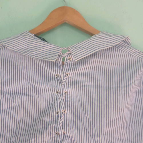 Glamorous shirt like new, size xs/m, white and blue