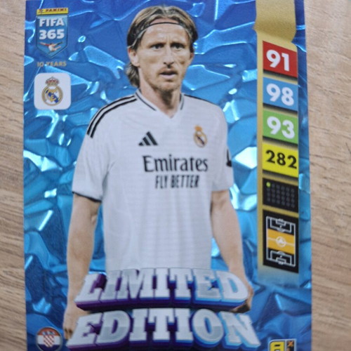Fifa 365 2025 Limited Edition Modric Sticker