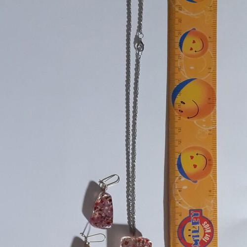 Set of 6 handmade pendant and earrings with resin and glitter