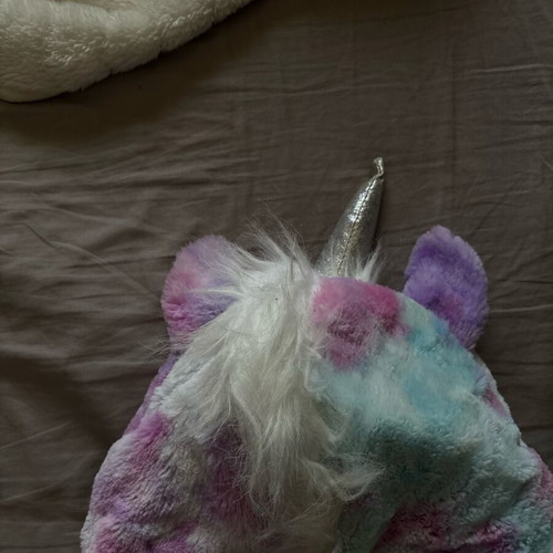 Beanie unicorn new, no damage