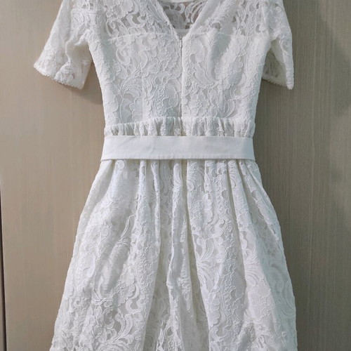 White lace short dress medium like new with belt bow