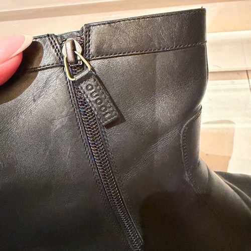 Gucci black men's boots like new, size 42