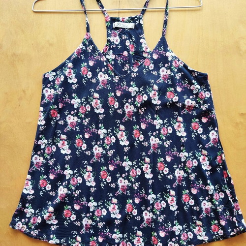 Floral top with straps 100% viscose like new, black multicolor