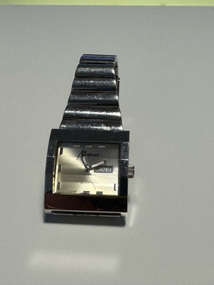Monaco wristwatch like new with day-date display and quartz movement