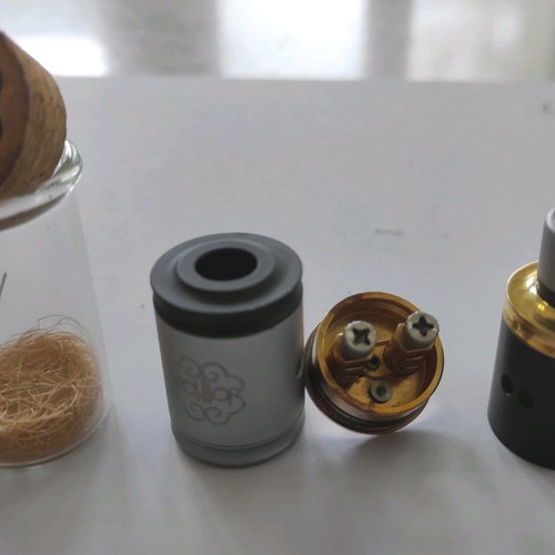 Dotmod Petri V2 RDA black new with extra silver tank