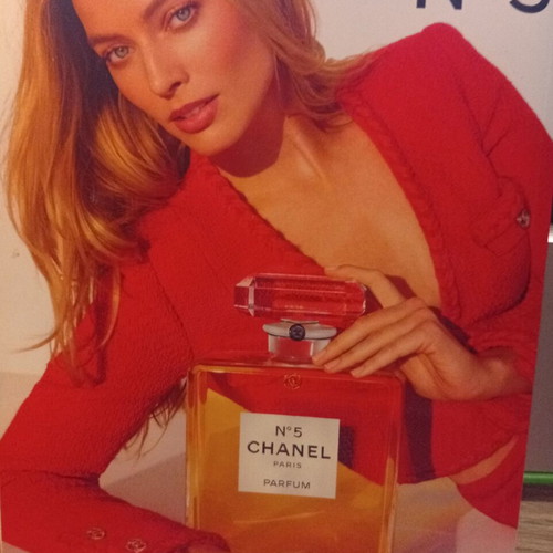 Madame Figaro Issue 374 January 2026 New, Danae Pappa Cover