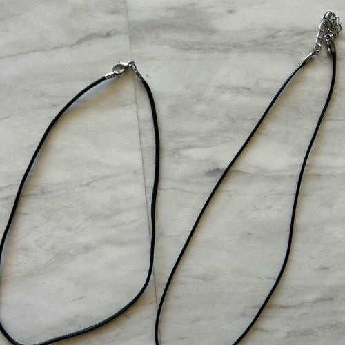 Diy jewelry kit with beads like new