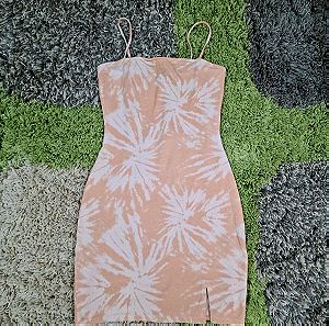 H&M bodycon dress with small split! Size S