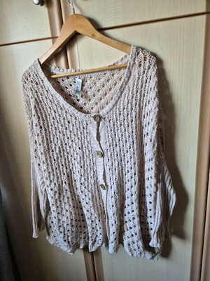 Pull&Bear crochet style cardigan like new, size M