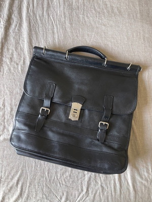 Longchamp leather professional bag like new, black