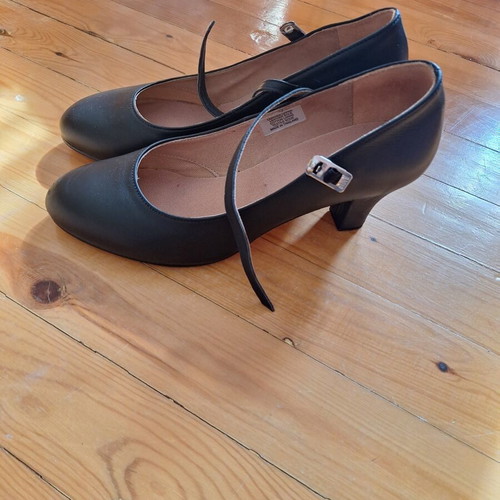 Bloch Cabaret leather pumps black like new, size 39