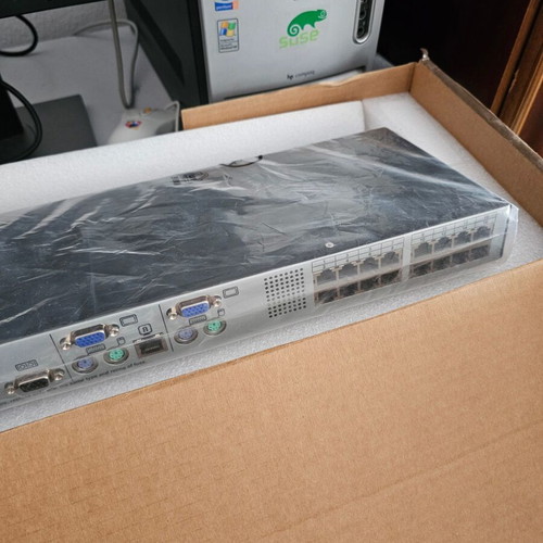 HP 16 Ports KVM Server Dual Console Switch 336056-001 520-344-509 new