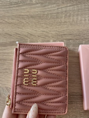 Miu Miu cardholder wallet like new, pink