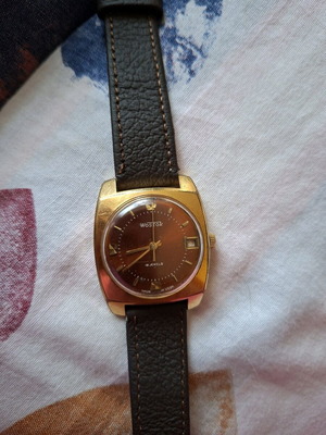 Wostok gold-plated mechanical watch used, brown and gold