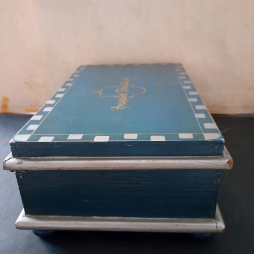Wooden box used, confectionery Ηνωμένα Βουστάσια