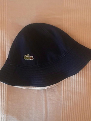 Καπελάκι Lacoste με διπλή όψη