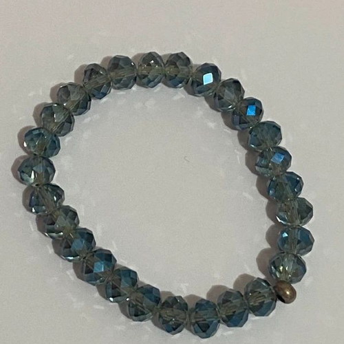 Bracelet with blue beads like new, elastic