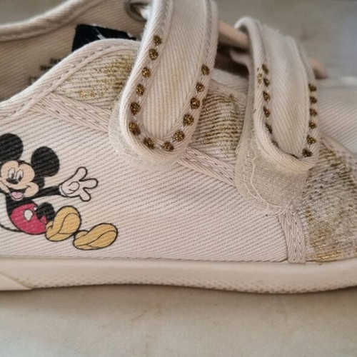 Canvas shoes used size 33 for girls with velcro beige