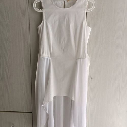 Lynne asymmetric sleeveless top with transparency like new, white