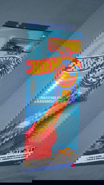 HOT WHEELS SPIN & SCORE