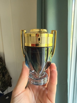 Invictus Eau de Parfum 100 ml like new
