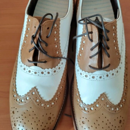 Spectator London Brogues shoes new, size 44, white and beige leather