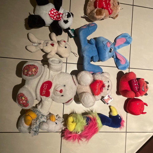 Plush toys used, pack