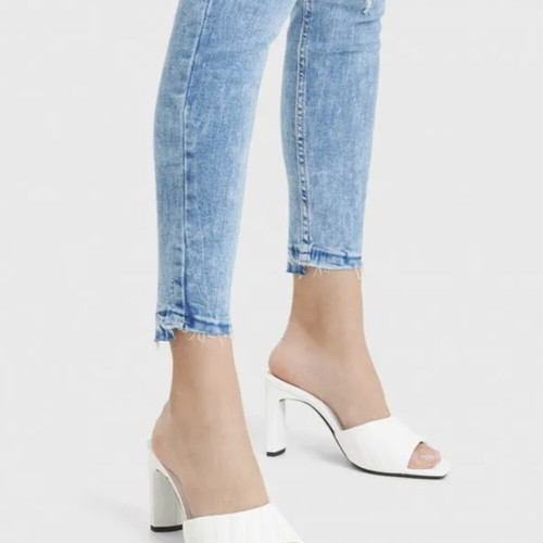 Bershka white mules sandals size 37 like new, 9cm heel