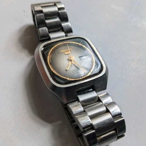 Seiko 5 watch used