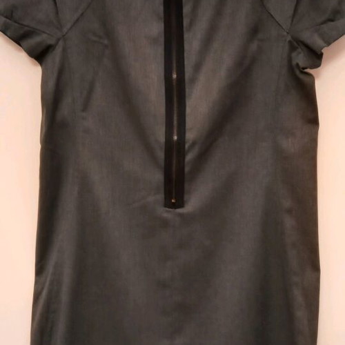 Zara dress gray like new, size L