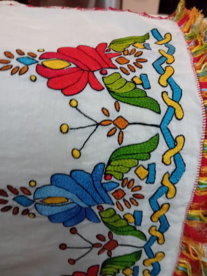 Handmade woven tsevres table linen