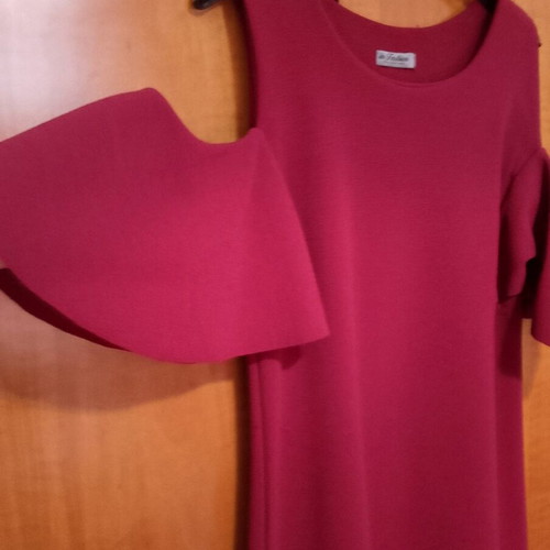 Dress with cold shoulders, burgundy, like new, winter mini